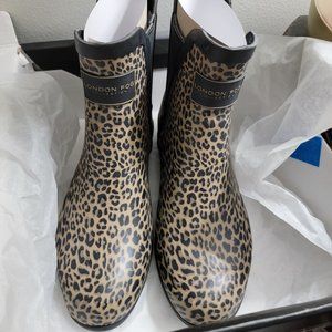 New Leopard London Fog Rain Booties